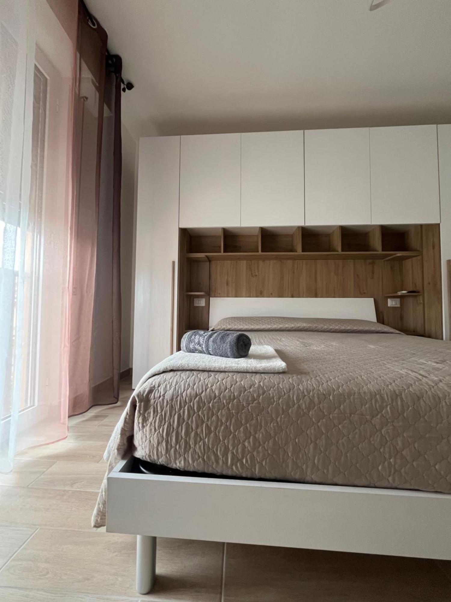 Apartament La Casa Del Sole Fonte Nuova Zewnętrze zdjęcie